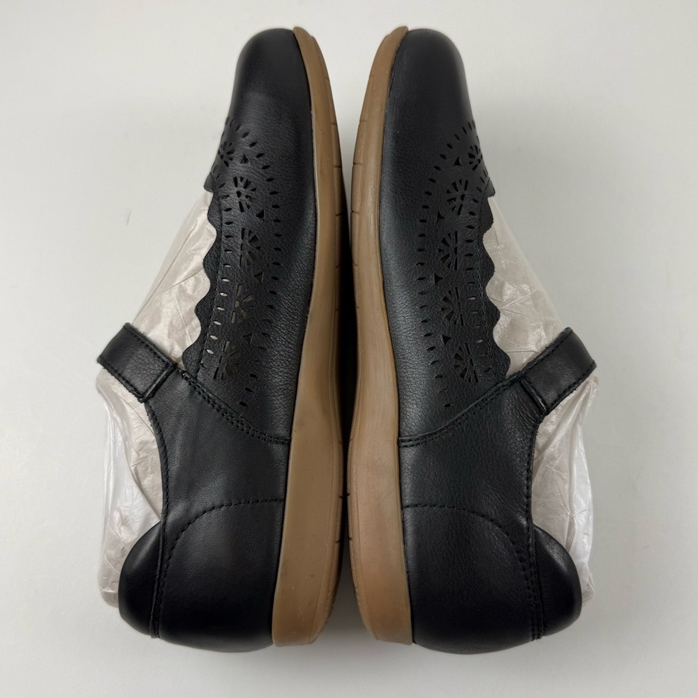 Earth Brady Leather Mary Jane Flats Womens 9W Black Leather Round Toe Worn Once - Picture 4 of 14